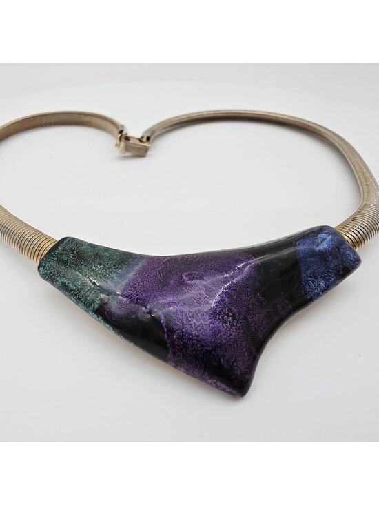 Unbranded Jewelry - 1980s Gold-Tone Necklace With Abstract Multicolor Enamel Pendant Cobra Design